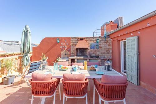 #48 Suite Jean top floor terrace 5min walk sea AC