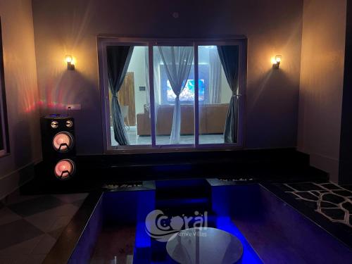 Gallery image of Sea Breeze at ECR - Beach Front Villa with Private Pool, Jacuzzi and Dive-in Theater in Tirupporūr
