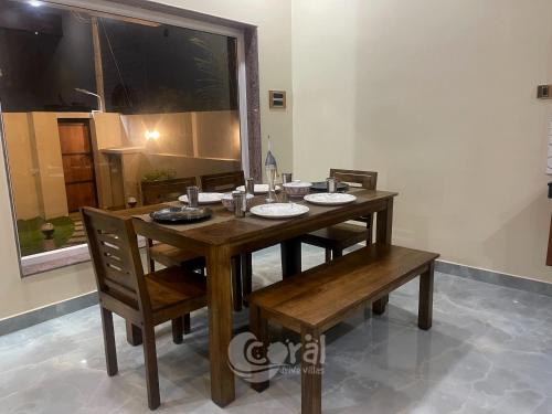 Gallery image of Sea Breeze at ECR - Beach Front Villa with Private Pool, Jacuzzi and Dive-in Theater in Tirupporūr