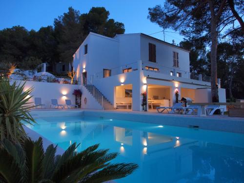 Villa Renate El Portet Moraira 500m to Sand Beach