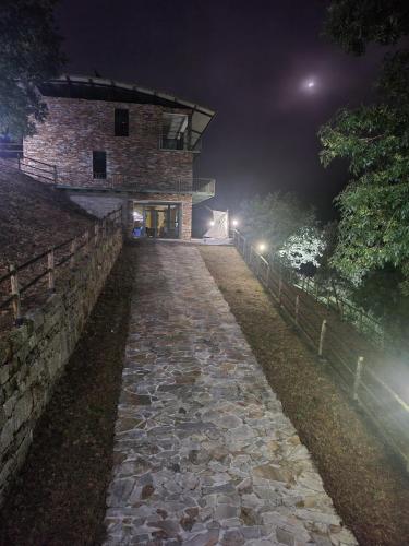 Το κτήριο όπου στεγάζεται  το hostel