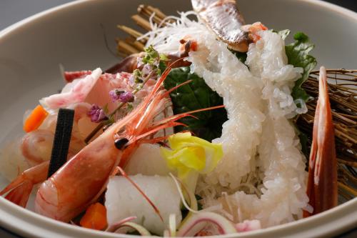 a bowl of food with shrimp and rice at Kaikatei Hanagozen in Kyotango