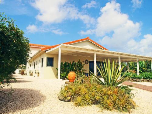 Foto da galeria de Curoyal em Willemstad