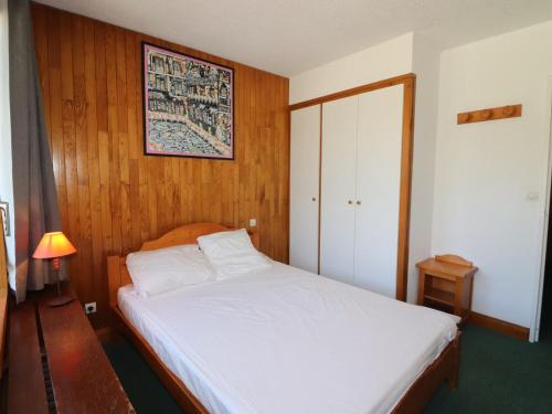 Appartement fonctionnel avec balcon, proche des pistes, animaux acceptés