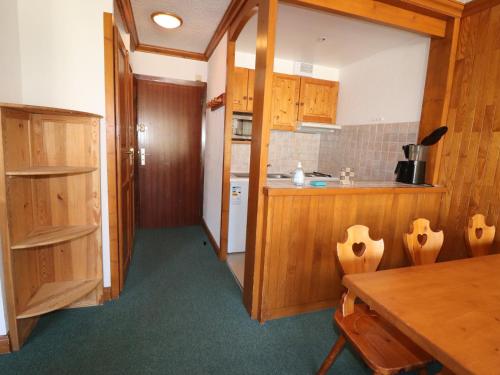 Appartement fonctionnel avec balcon, proche des pistes, animaux acceptés