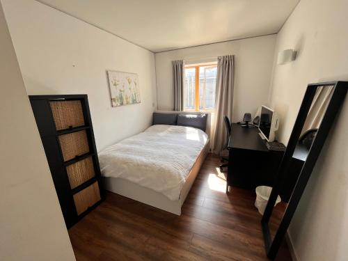 Postel nebo postele na pokoji v ubytování Stunning 3 Double Bedroom Apt in Greenwich near O2