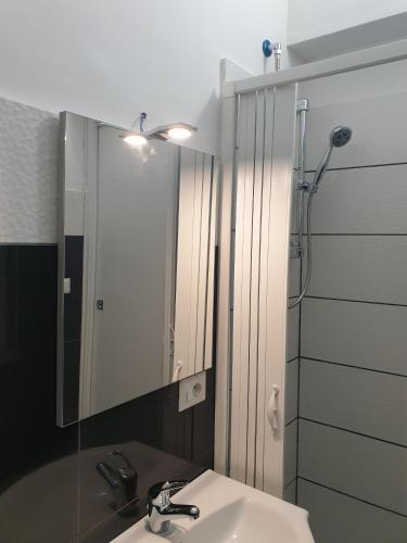 Ένα μπάνιο στο B&B Pompeii Luxury