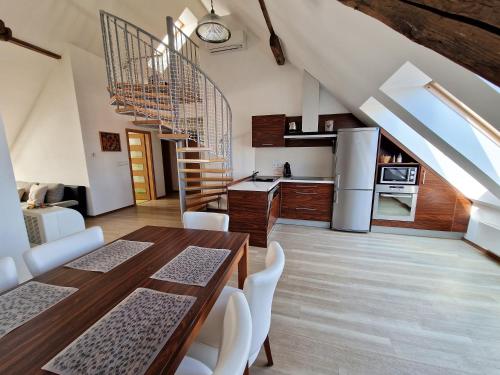 Η κουζίνα ή μικρή κουζίνα στο Apartmány Comfort