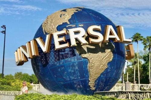 a large sign for the universal studios globe at 3brdrm home near Downtown Orlando and Winterpark in Orlando