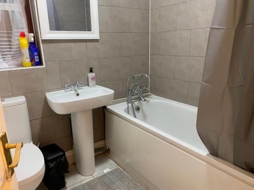 Ett badrum på House in Walthamstow