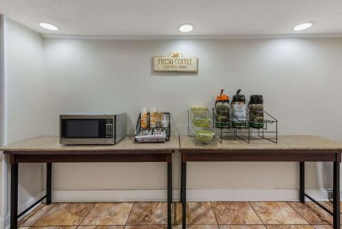 Gallery image of Quality Inn Airport in Woodson Terrace