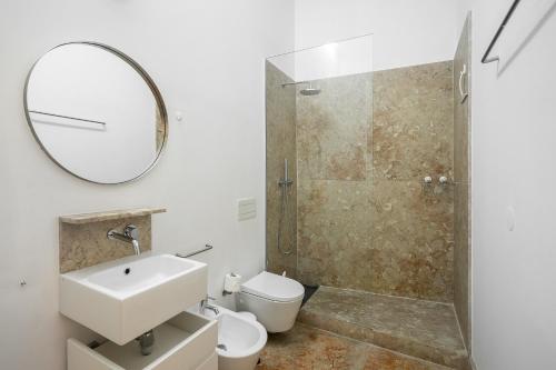 WHome Prime Lisbon Living Great for D Nomads & R Workers