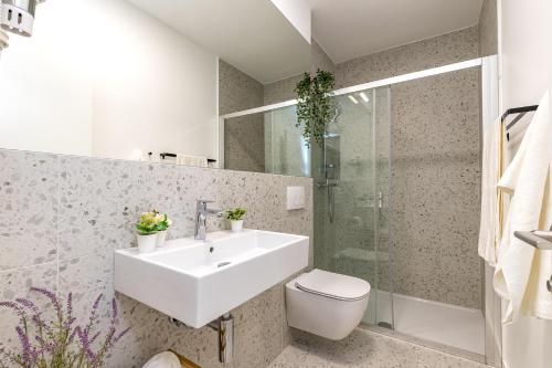 Pool Apartment Sapore Di Mare 4 - Happy Rentals