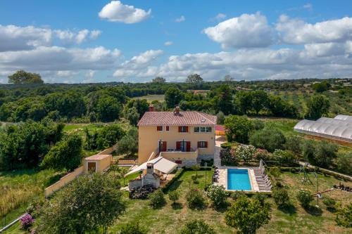 Pool Villa Divina - Happy Rentals