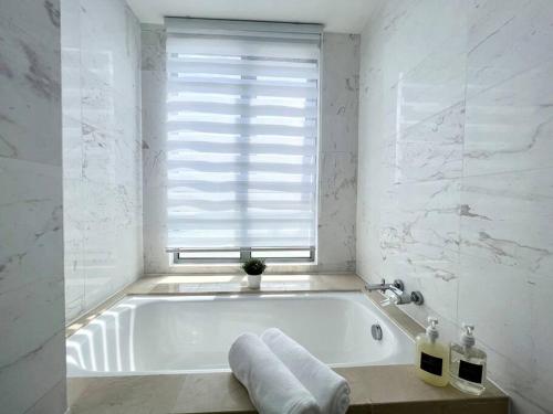 Ένα μπάνιο στο Silversc@pe Melaka Seaview 2Room/5pax/Bathub/tvbox