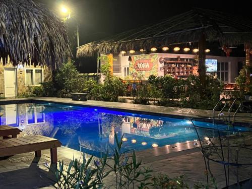 Bassein majutusasutuses SoNa Resort või selle lähedal