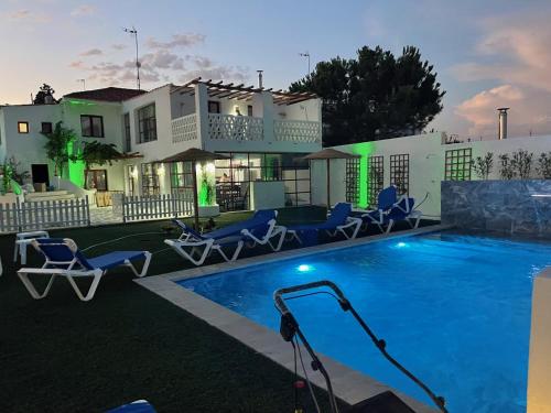 Πισίνα στο ή κοντά στο Villas en Toledo