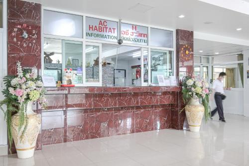 Ο χώρος του λόμπι ή της ρεσεψιόν στο AC Habitat Bangkok