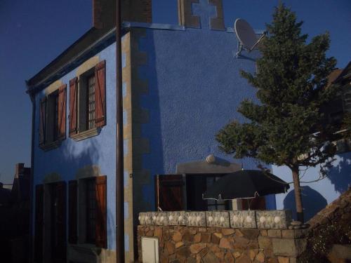 La Maison Bleu De Loguivy De La Mer