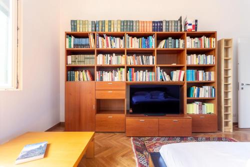 Garibaldi Two Bedrooms by Halldis