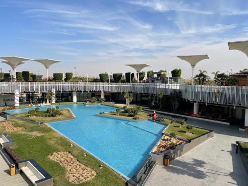 Piscina di Happy Vacation Duplex, New Cairo o nelle vicinanze