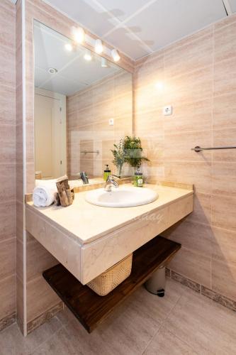 Amplio apartamento planta jardin Nagueles