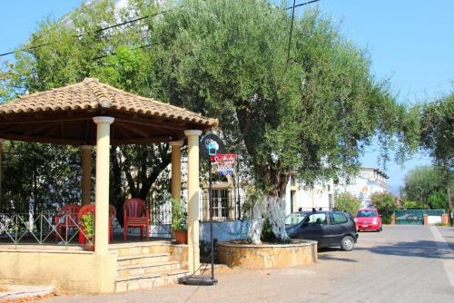 Gallery image of Kidonakia Apartments in Agios Ioannis