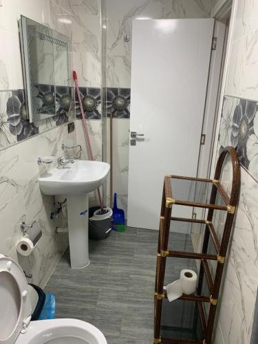 Un baño de Appartement 1 frontière Mellila