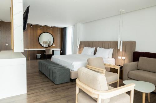 Φωτογραφία από το άλμπουμ του Dorchester Hotel στους Αγίους Σαράντα