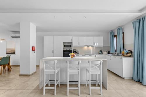 Villa Rosa by Villalia