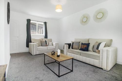 Stylish 3-Bed House on Hope Close