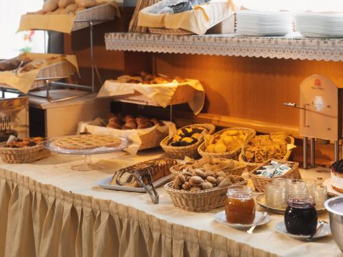 Mad på hotellet eller i nærheden