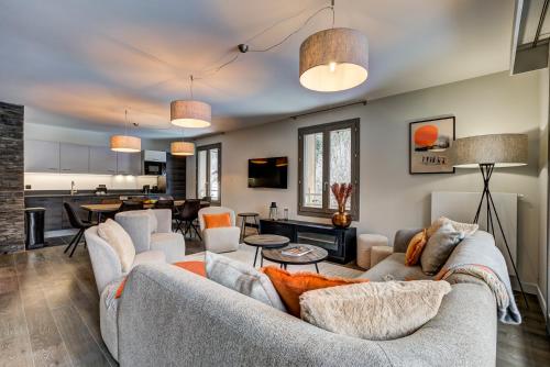 White Pearl Apartments