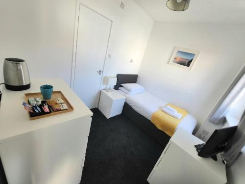 Gallery image of Beach Hotel Torbay B&B in Paignton