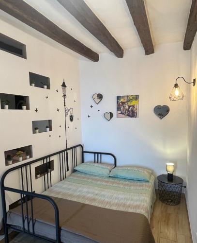Ένα ή περισσότερα κρεβάτια σε δωμάτιο στο Hera Home