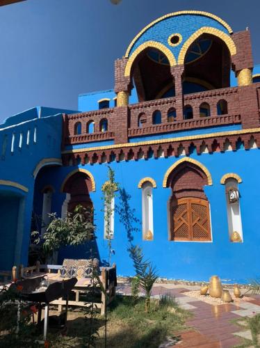 Golden Palace Family