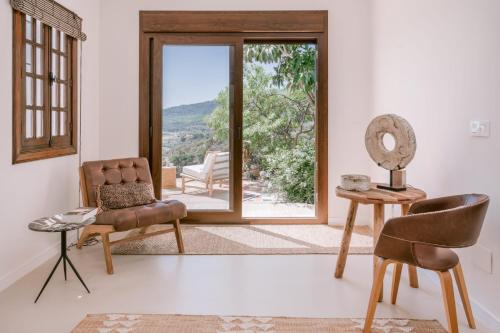 Gallery image of San Roque Suites de Monda in Monda
