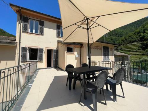 Nespecifikovaný výhled na hory nebo výhled na hory při pohledu z apartmánu