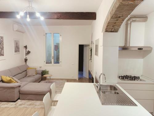Premium apartment in the city center - Via orfeo 12 photo 5