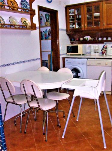 Baleal - Large villa near beach up to 12 PAX+2 CH