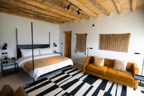 Ein Bett oder Betten in einem Zimmer der Unterkunft BROQ