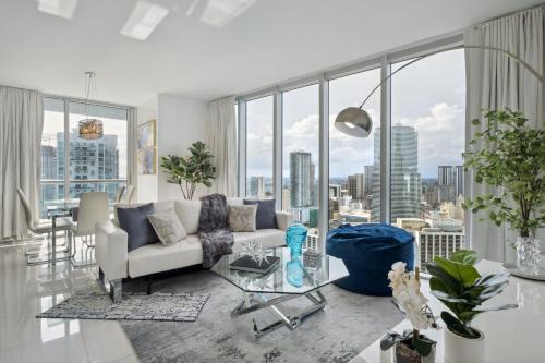 Ruang duduk di LUX 2B-2B at ICON - Water View & 5-Star Amenities
