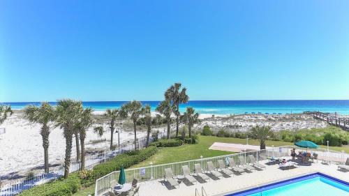 Destin on the Gulf 302 - Perfect location for a nice family getaway photo 7