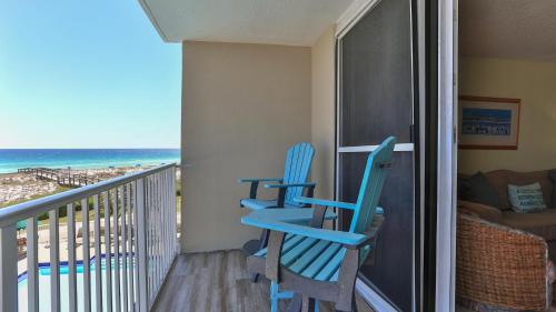 Destin on the Gulf 302 - Perfect location for a nice family getaway photo 20