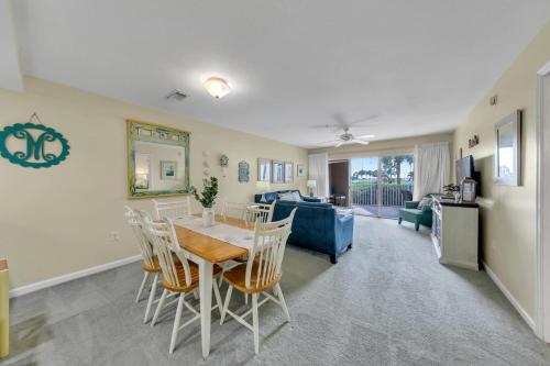Amalfi Coast 113B - Steps from the Beach 2BD 2BA photo 6