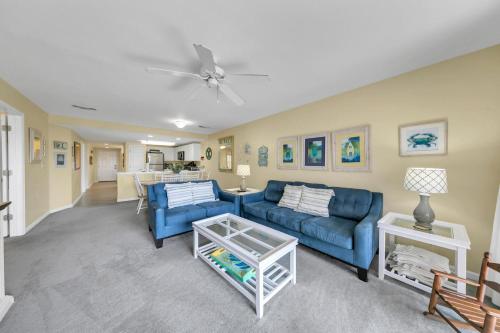 Amalfi Coast 113B - Steps from the Beach 2BD 2BA photo 23