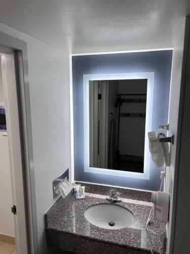 Koupelna v ubytování Comfort Inn Las Vegas New Mexico