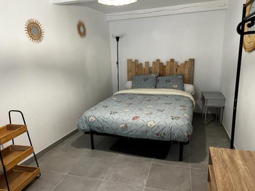 Una cama o camas en una habitación de Gite la Coursive