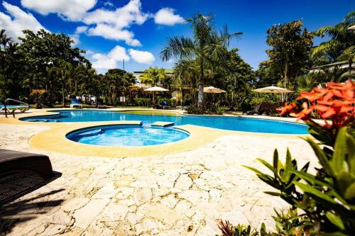 Condo Pacificoの敷地内または近くにあるプール