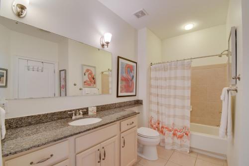 Ένα μπάνιο στο Beachfront Gulf Shores Family Escape Pool Access